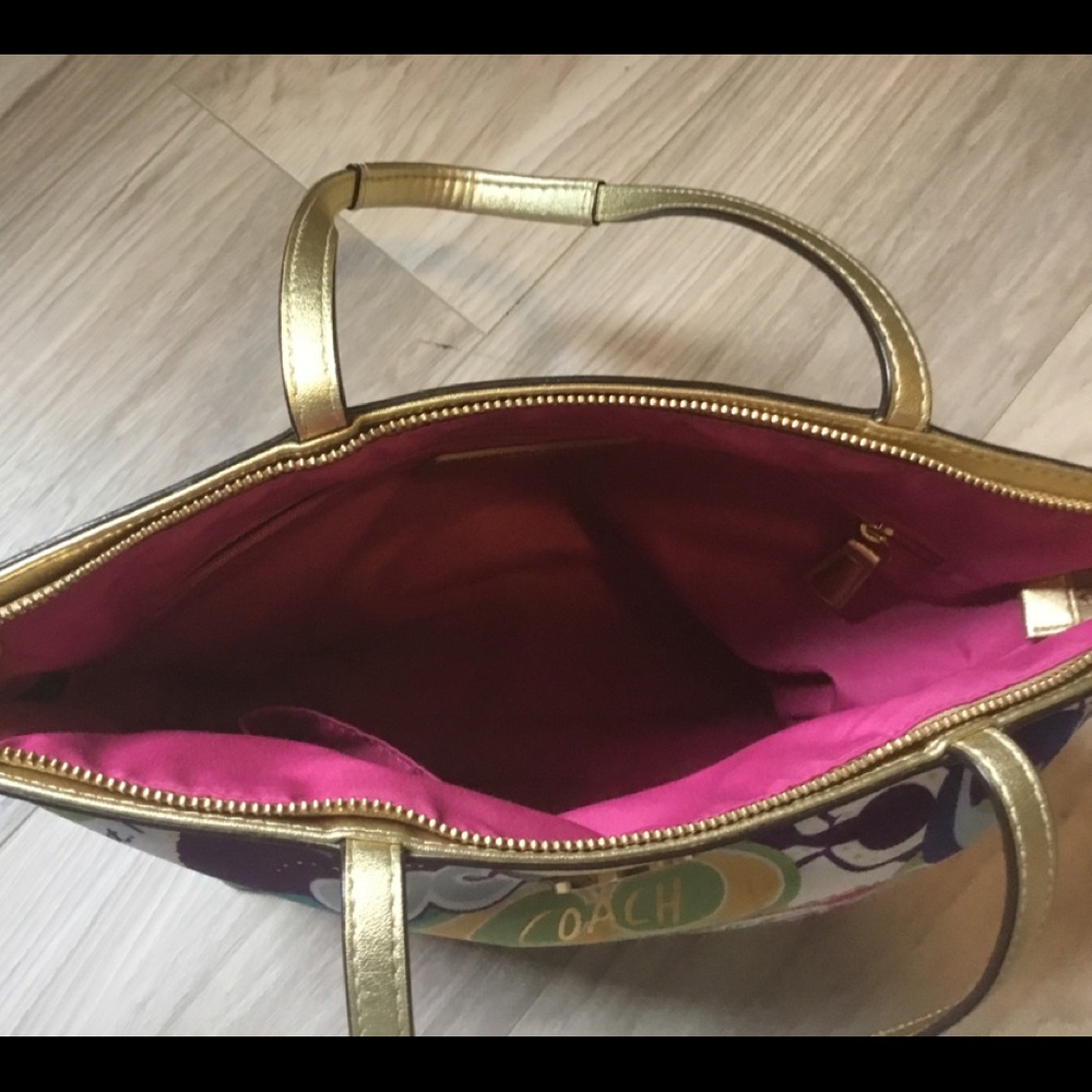 Handbag - Picture 2 of 2